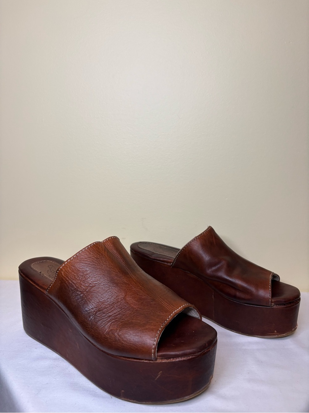 Freebird by Steven Brown Leather Platform Slide Wedges Size 7